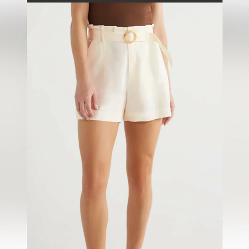 Sofia Jeans by Sofia Vergara linen shorts beige - Picture 2 of 6